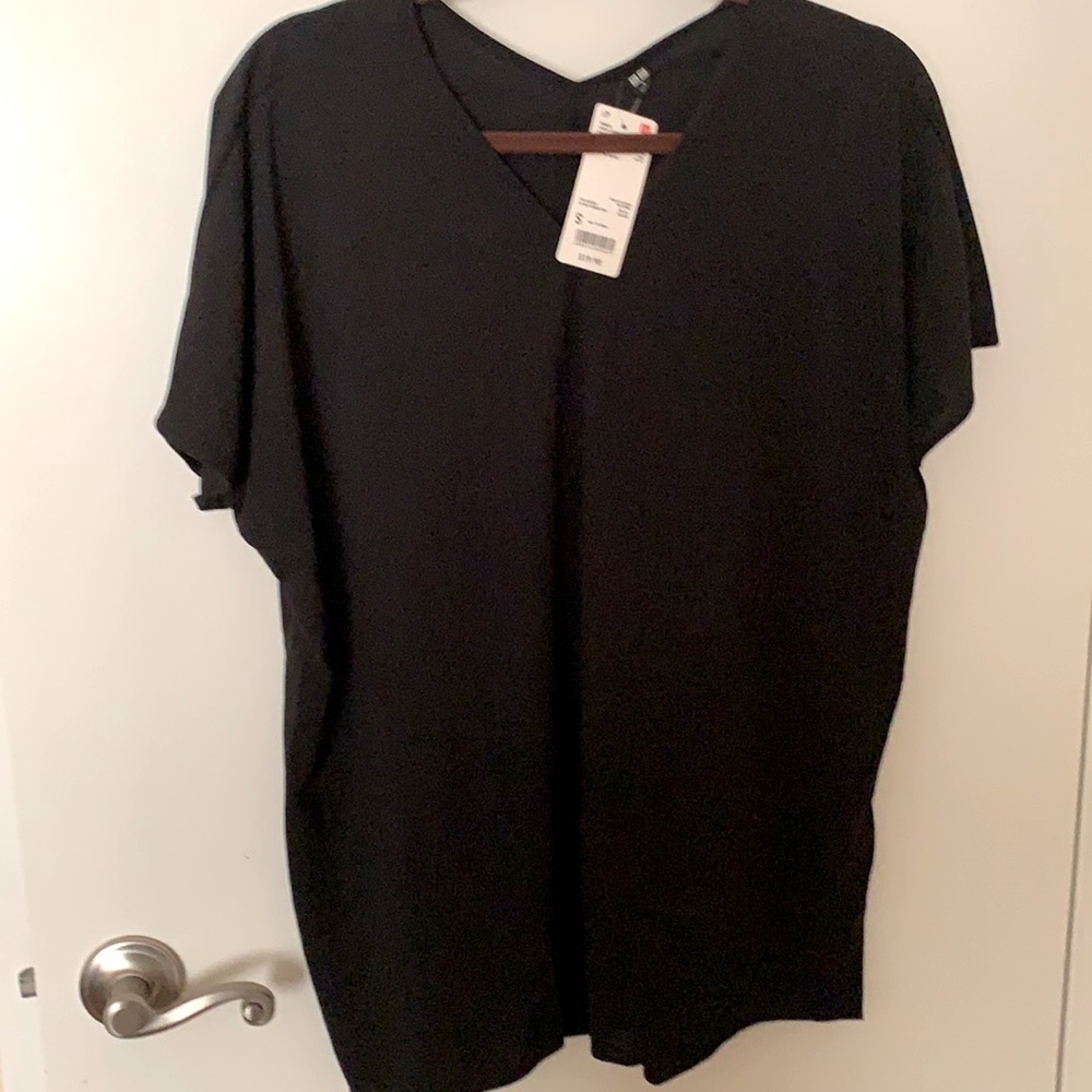 UNIQLO oversized vneck top small NWT
